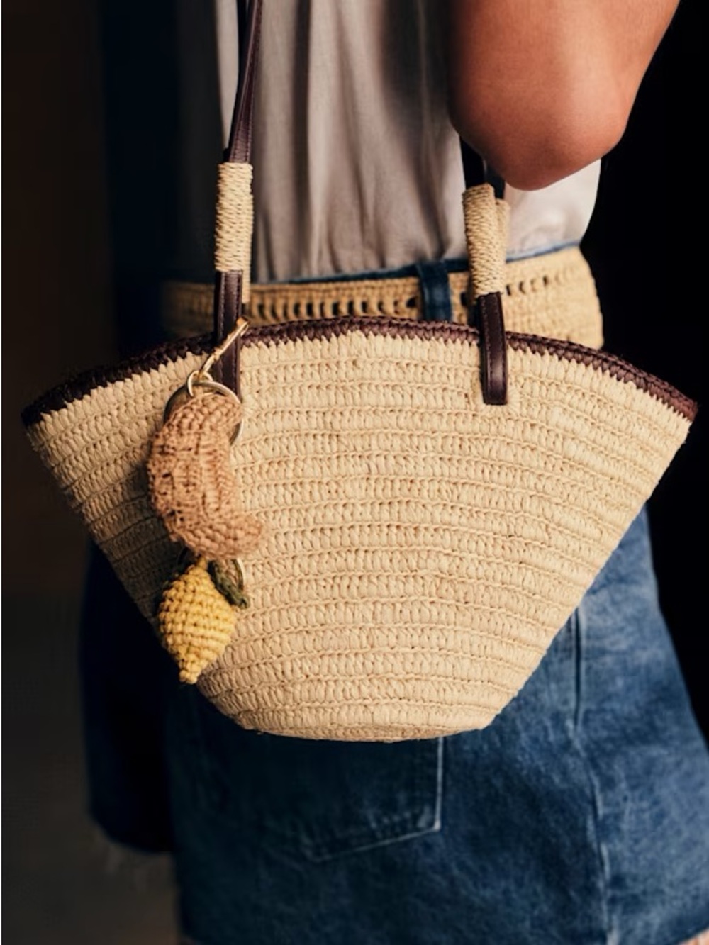 SÉZANE Lemon Bag Charm Accessory.